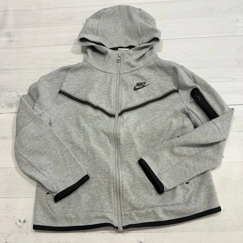 Nike Tech Fleece Full-Zip Hoodie heather grey youth medium